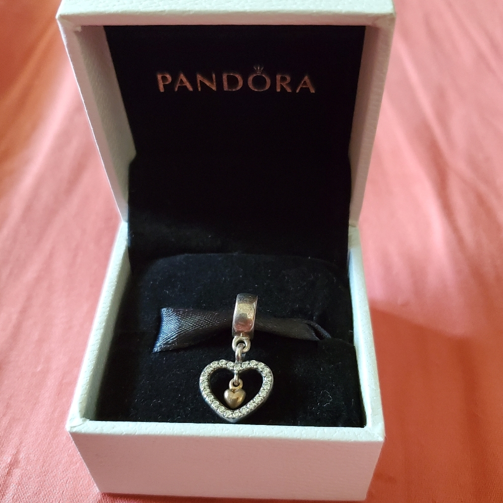 Pandora Love heart 🧡